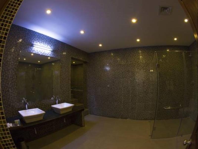 Grand Tamarind Lake كاتاراغاما المظهر الخارجي الصورة